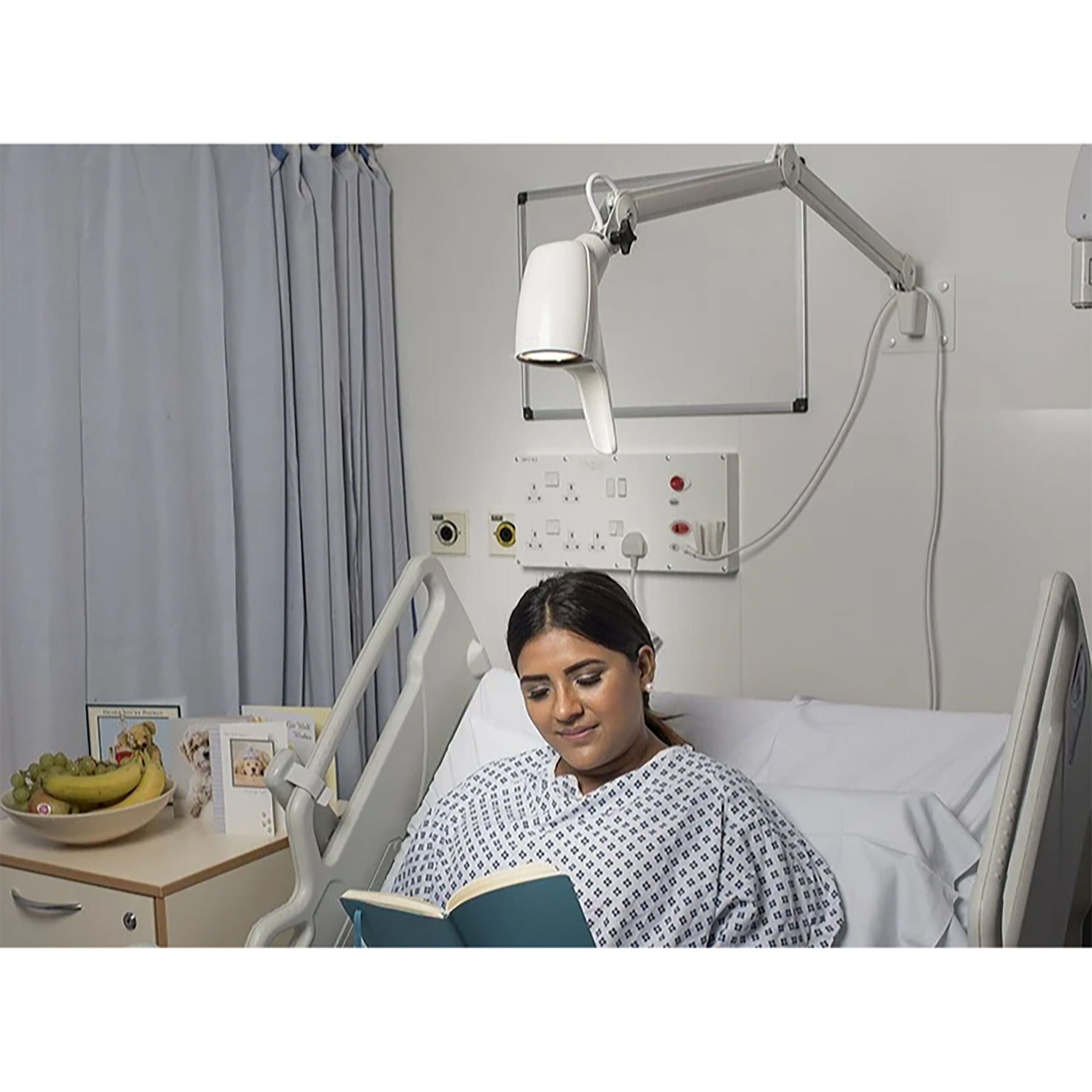 Sänglampa Carelite vägghängd med väggfäste vit 3000k LED - Bild 5